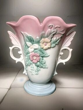 Vintage Hull Pottery Wildflower Vase W-9-8 1/2 Mauve Pale Blue